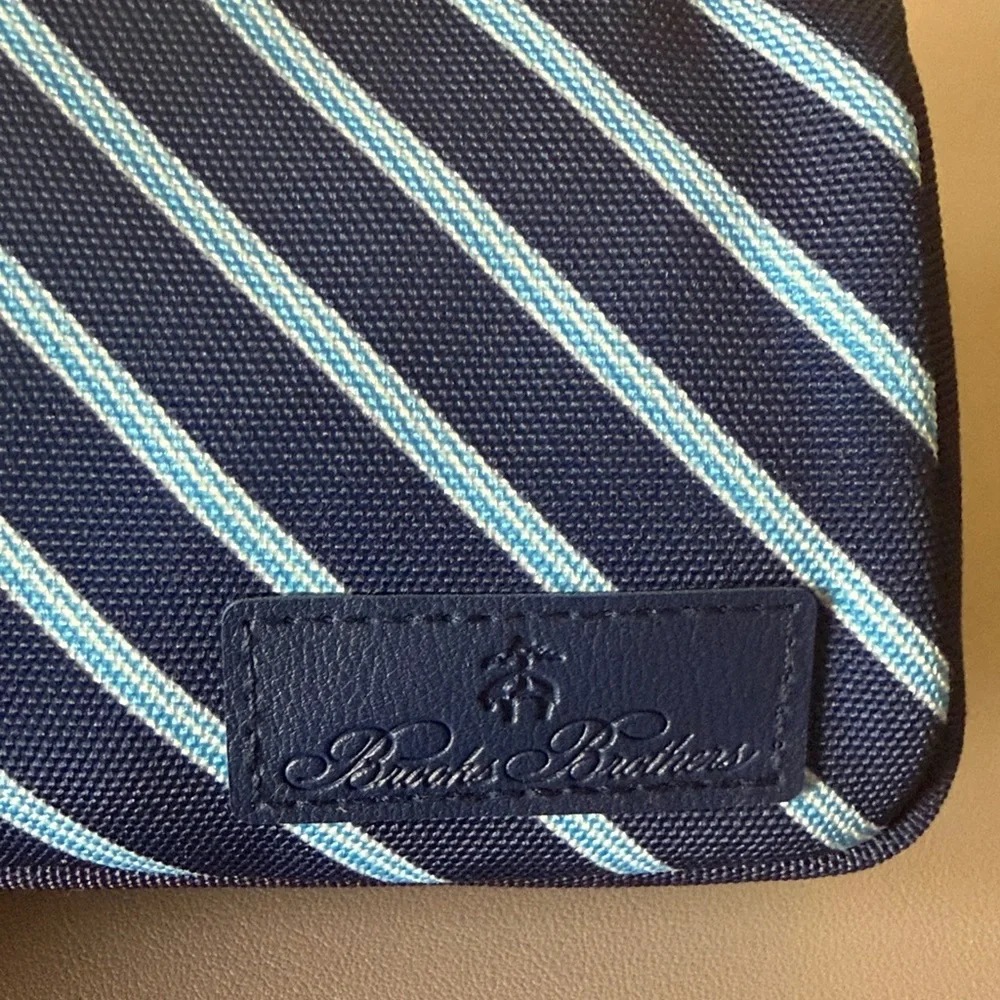 Perricone MD skincare travel set with Brookes Brother pouch - Picture 3 of 4